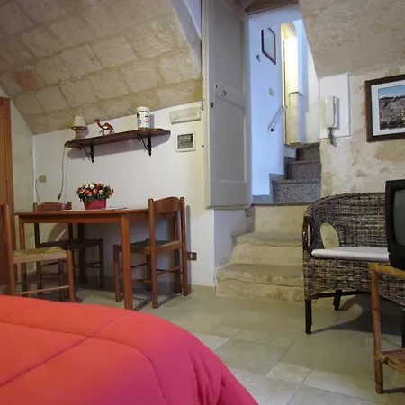 Borgo San Martino 3*